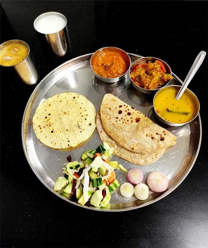 Om Tiffin Service in Old Bridge, Edison