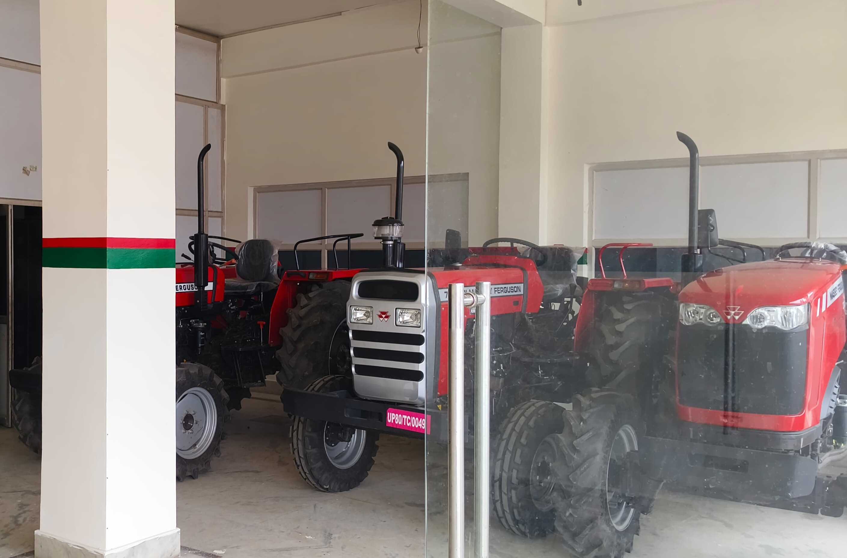 TAFE Massey Ferguson India Tractor in Lekhrajpur, Aligarh