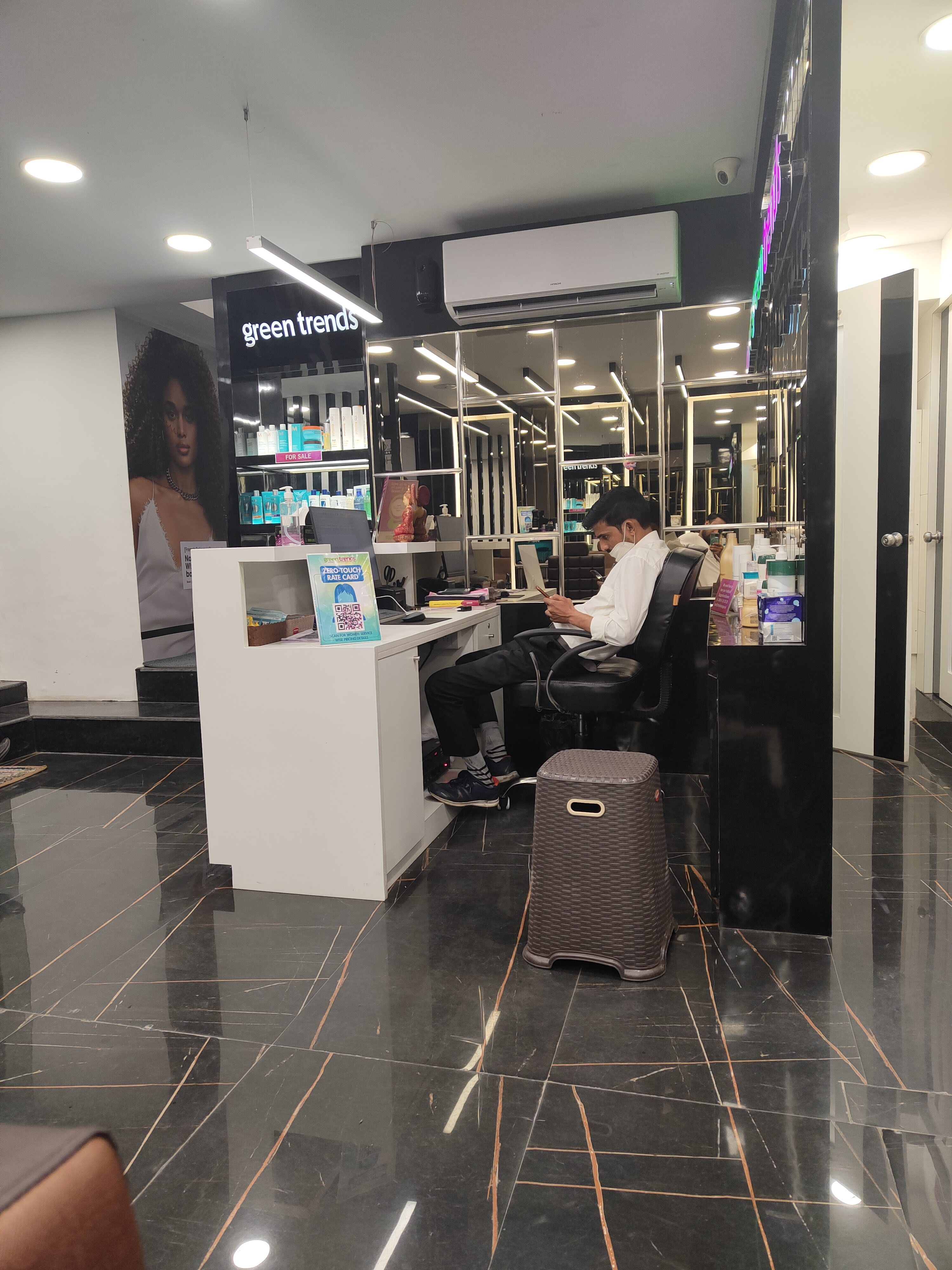 Green Trends in Aliganj, Lucknow