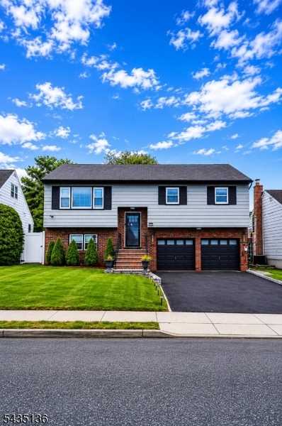 Vinita Shukla Realtor - Realtor in Short Hills, NJ in Short Hills, Millburn