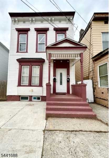 Vinita Shukla Realtor - Realtor in Short Hills, NJ in Short Hills, Millburn