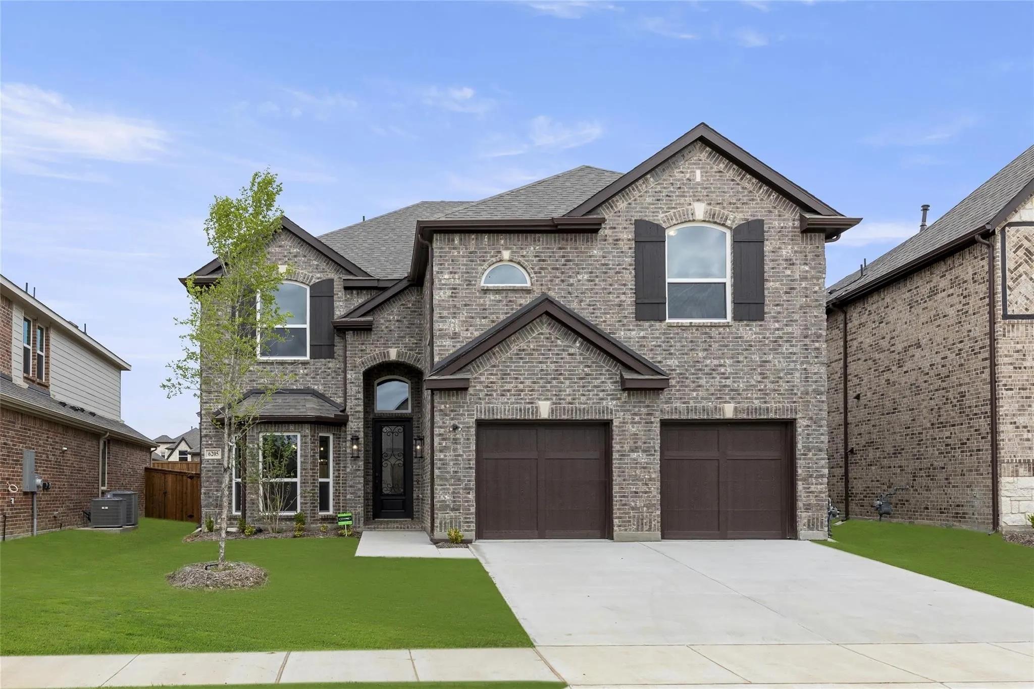 Modern House in Celina